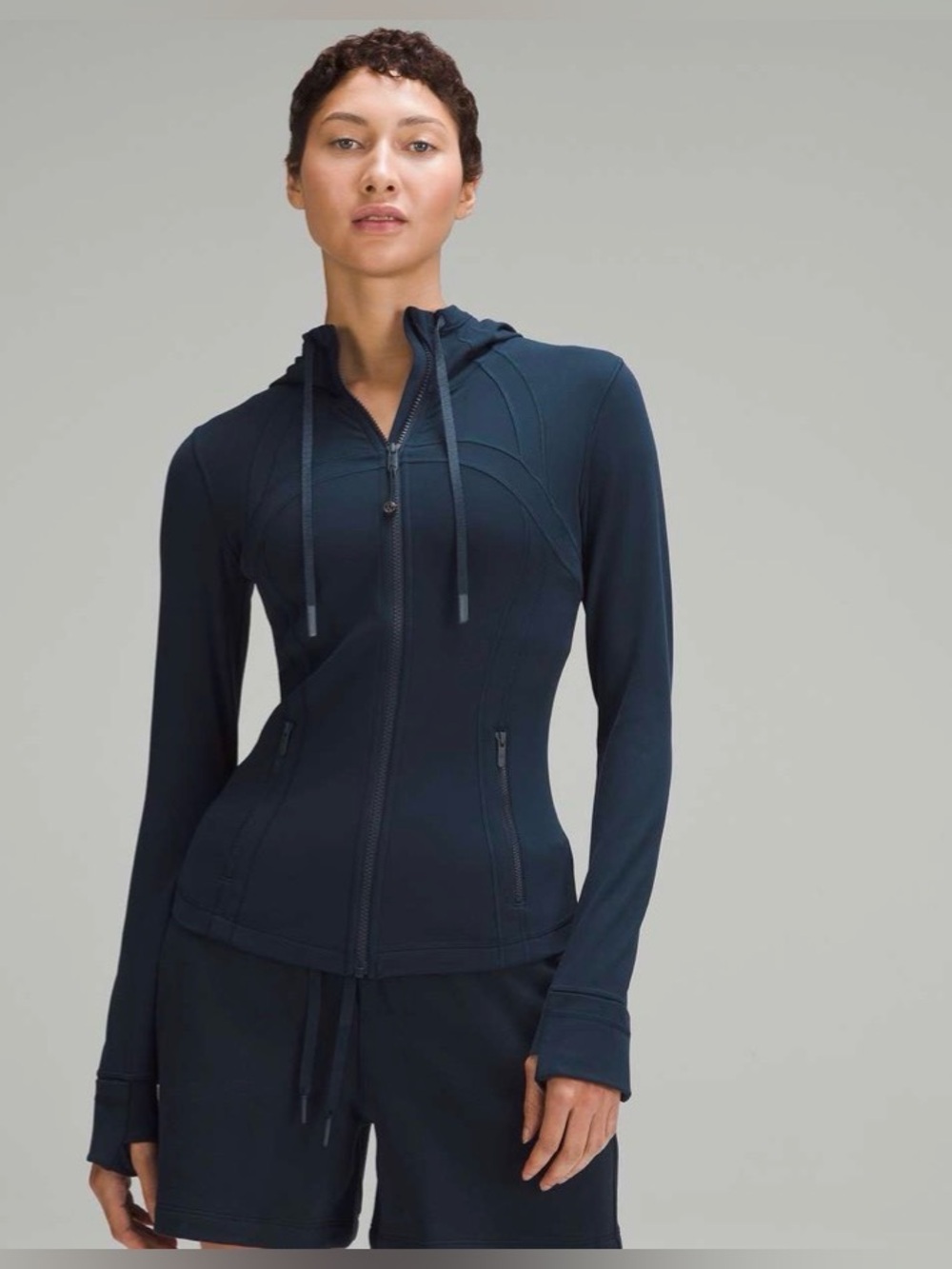 Lululemon Nulu Hooded Define Jacket in navy— size 2